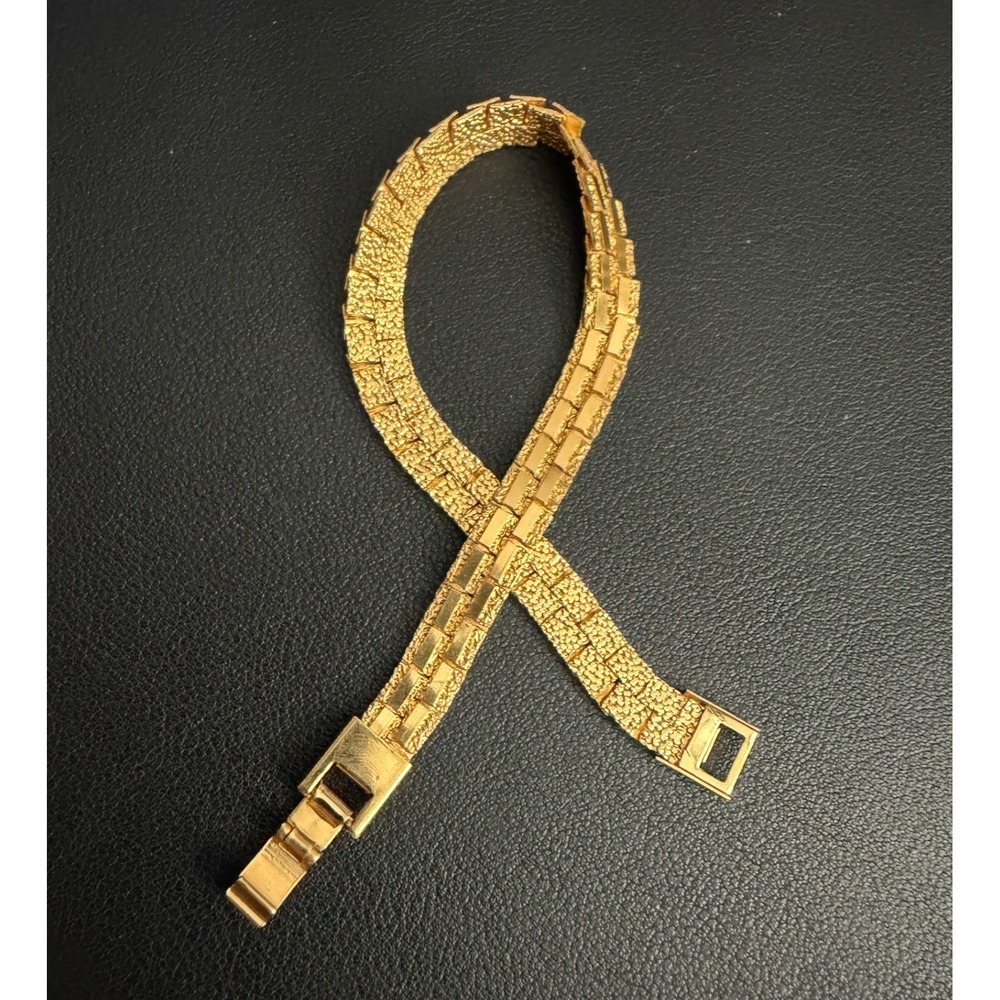 Link Bracelet 8" Gold Tone Flat Fold Over Clasp